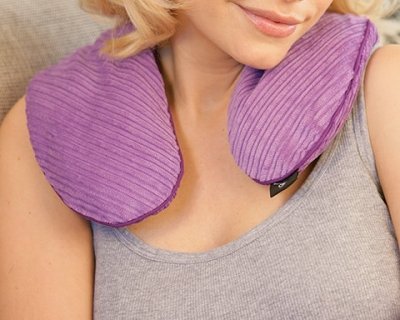 neck warmer, woman with neck warmer